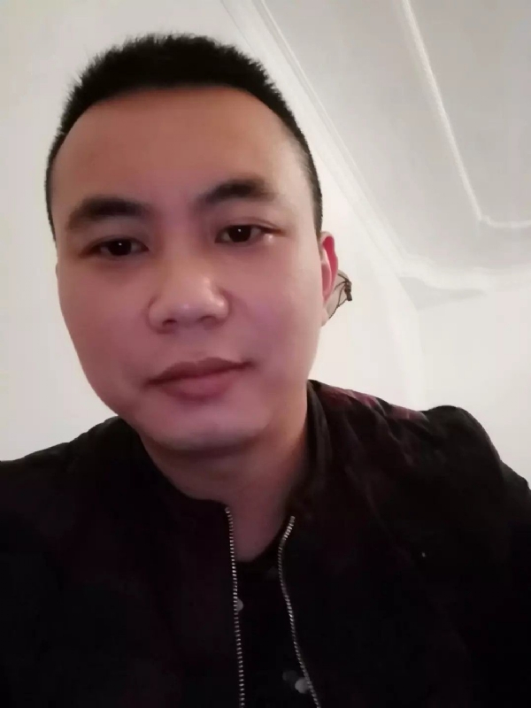 喜闻香气的第一张照片--宁波相亲服务中心