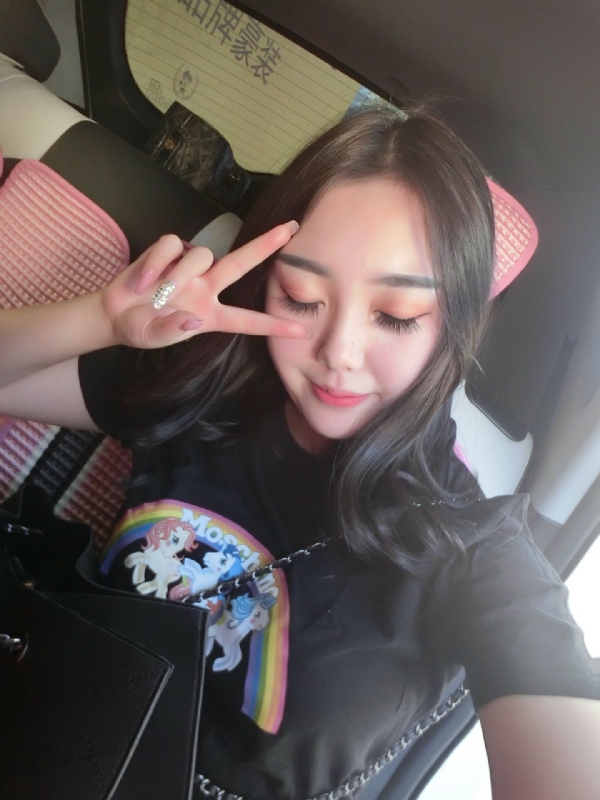 佳怡的第四张照片--宁波相亲服务中心