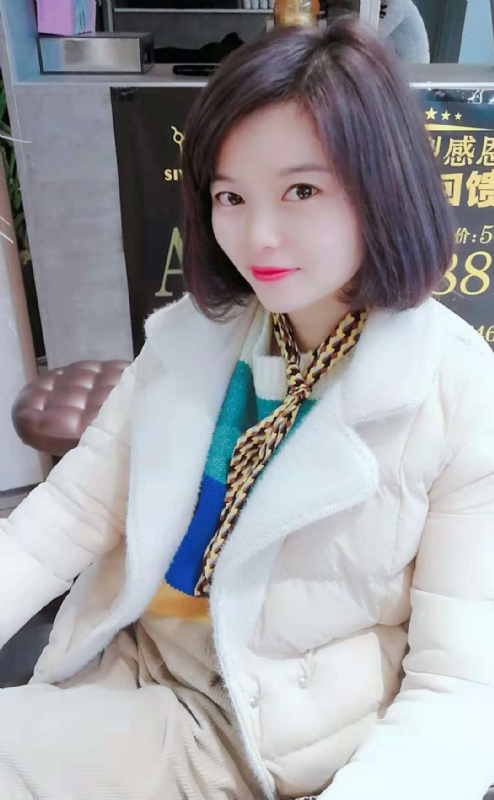 认真的雪的第一张照片--宁波相亲服务中心