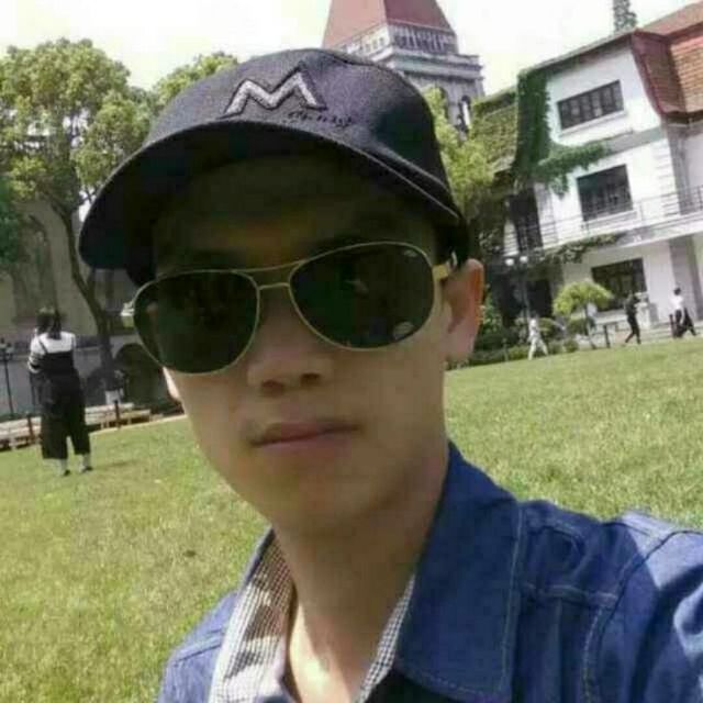 龙小华的第一张照片--宁波相亲服务中心