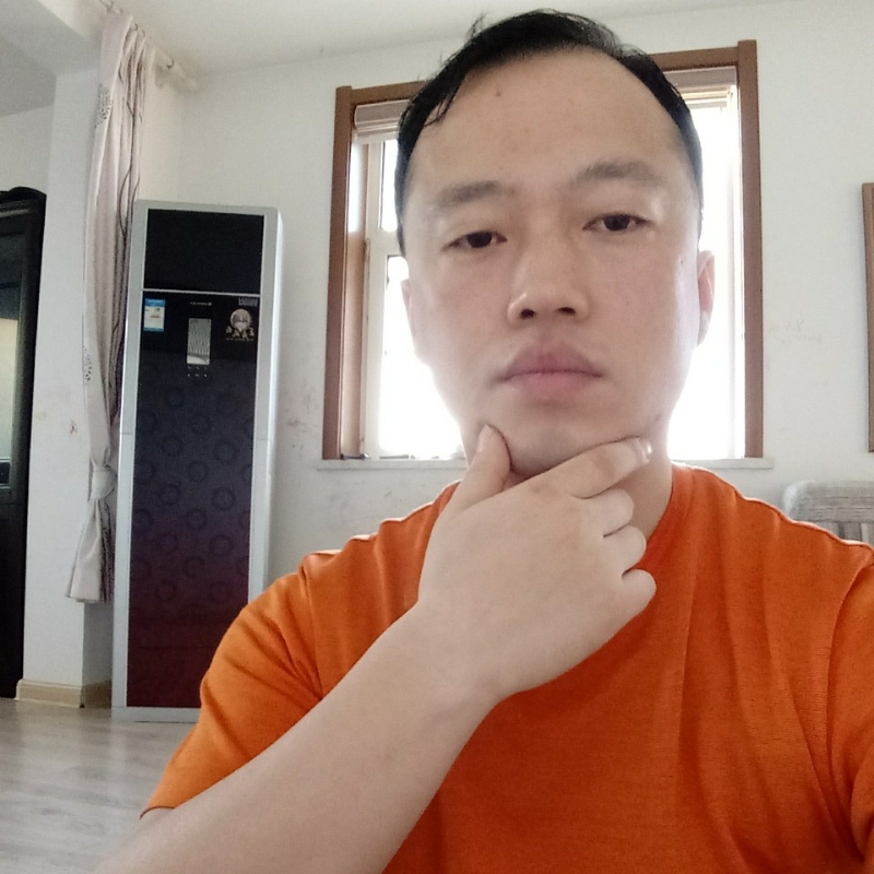 爱热闹的人的第一张照片--宁波相亲服务中心