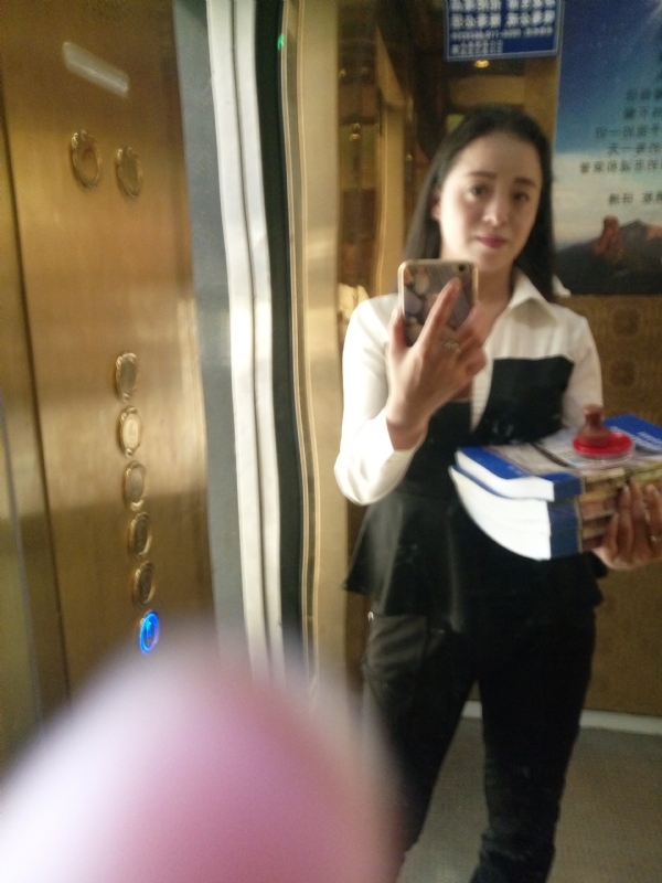 铿锵玫瑰的第一张照片--宁波相亲服务中心