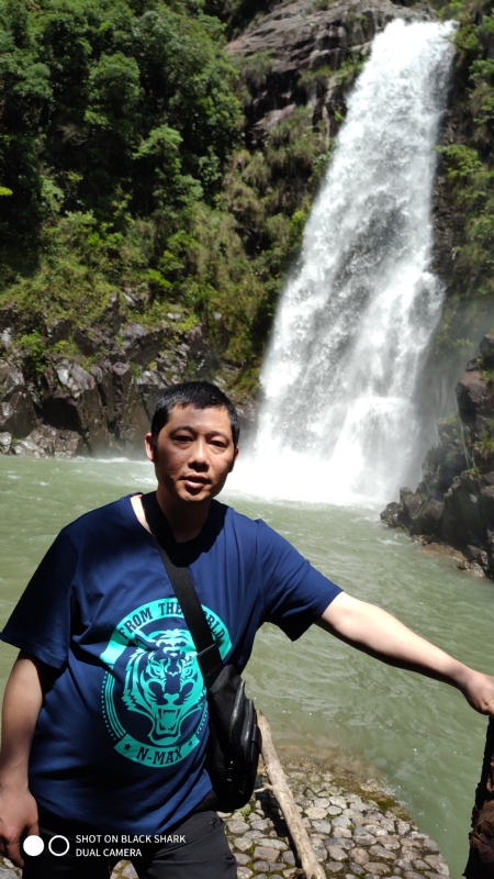 石头的第一张照片--宁波相亲服务中心