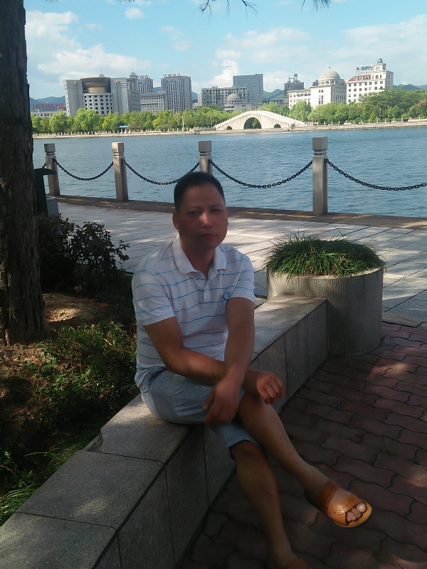 尹力的第一张照片--宁波相亲服务中心