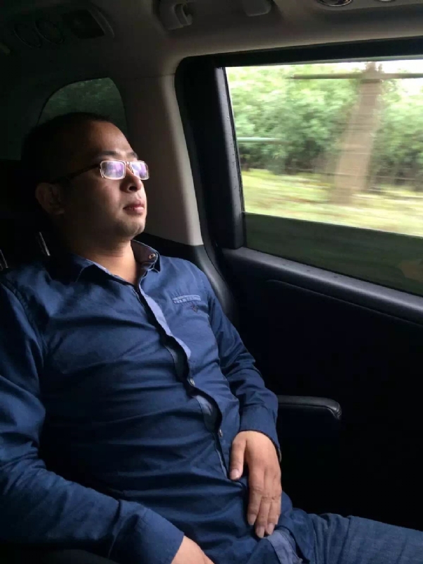 世界那么大的第三张照片--宁波相亲服务中心