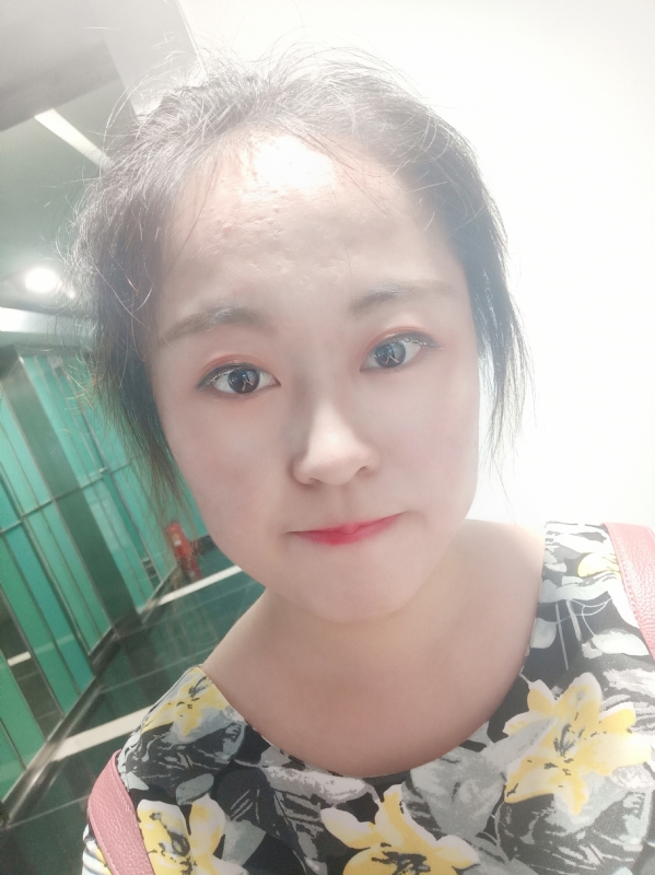 小花伞的第一张照片--宁波相亲服务中心