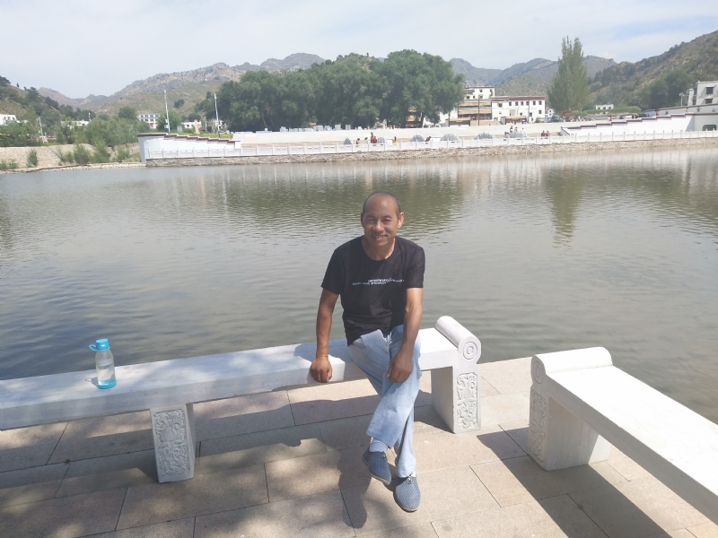 大漠独行的第一张照片--宁波相亲服务中心