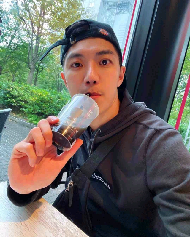 苏天奇的第一张照片--宁波相亲服务中心