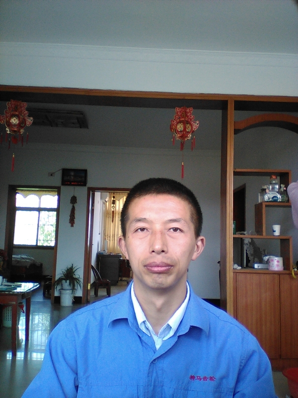 红玫瑰的第一张照片--宁波相亲服务中心