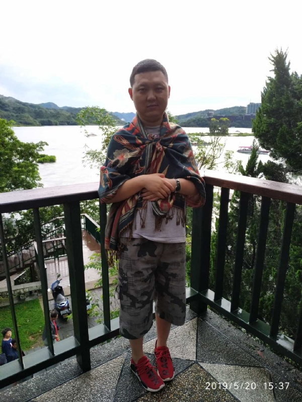 爱情里的俩个人的第一张照片--宁波相亲服务中心