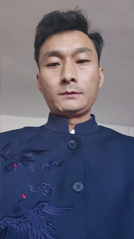 逆袭的小老鼠～龙long的第一张照片--宁波相亲服务中心