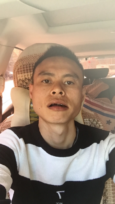 小何的第一张照片--宁波相亲服务中心