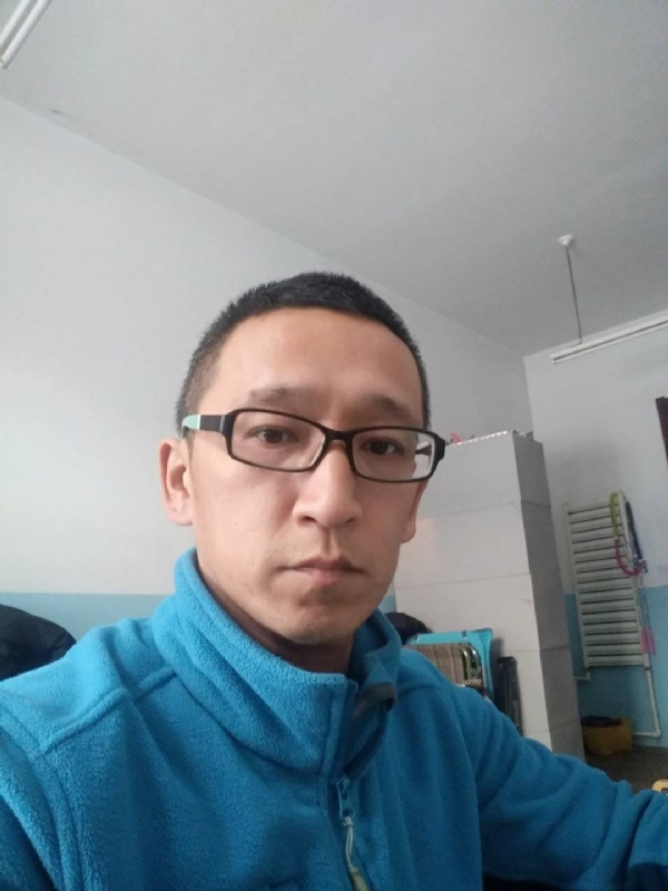 晓峰的第三张照片--宁波相亲服务中心