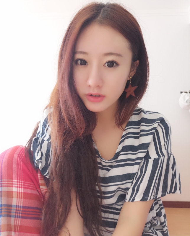 妮妮的第二张照片--宁波相亲服务中心