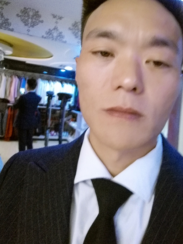 醉酒的蝴蝶的第二张照片--宁波相亲服务中心