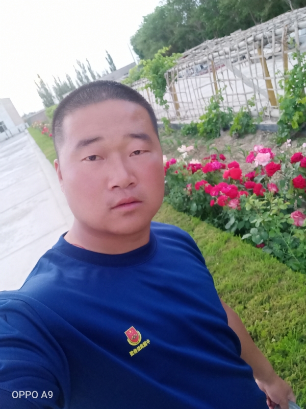 奋斗中的青春最美丽的第一张照片--宁波相亲服务中心