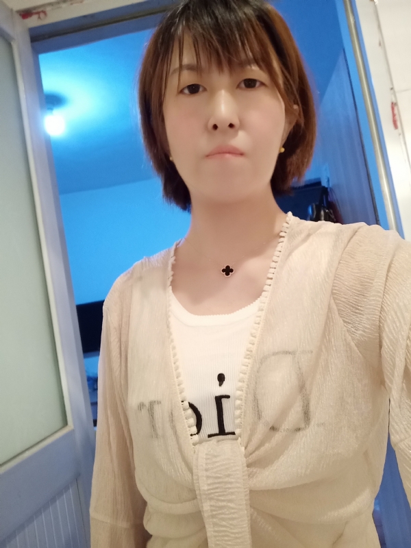 芬儿的第二张照片--宁波相亲服务中心