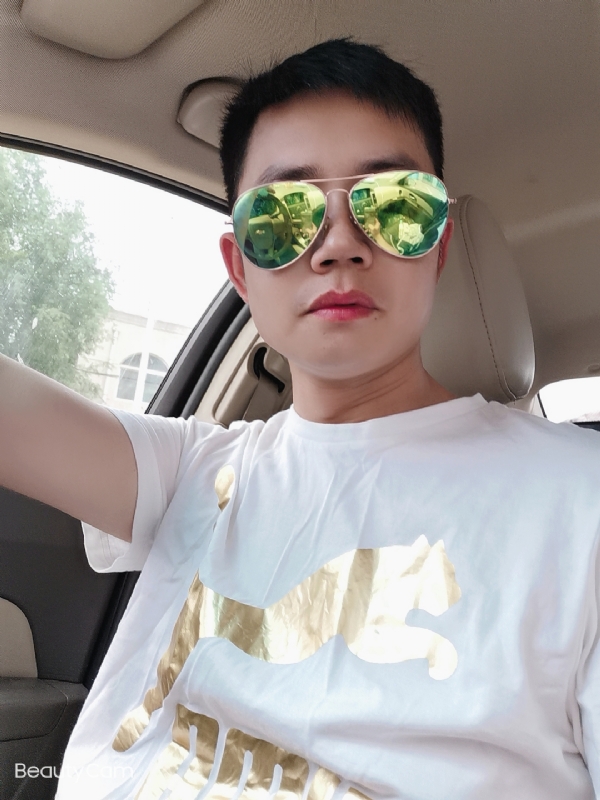 奋斗的第一张照片--宁波相亲服务中心