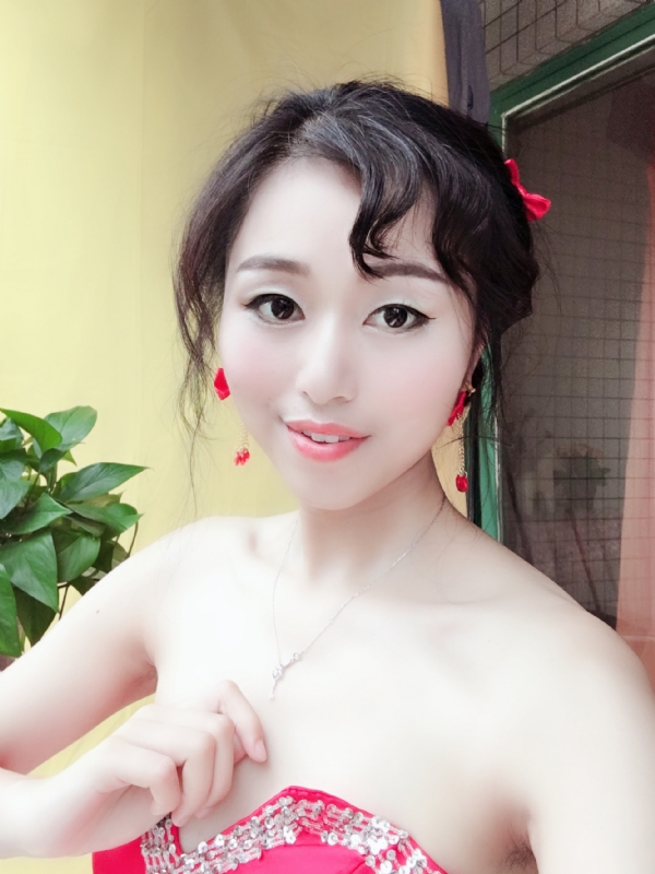 薇薇的第二张照片--宁波相亲服务中心