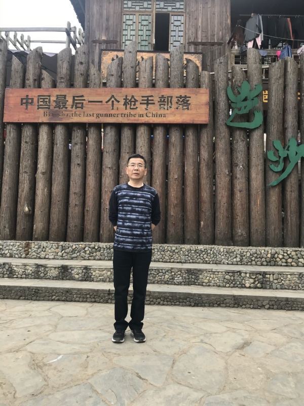 屯里的富豪的第一张照片--宁波相亲服务中心