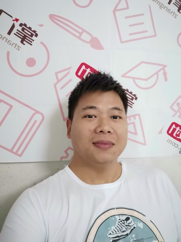 轻静地行走着的第一张照片--宁波相亲服务中心