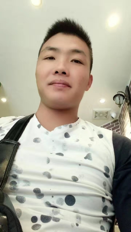 吃生蚝的小乖乖的第一张照片--宁波相亲服务中心