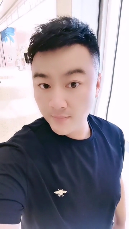 微风徐徐的第二张照片--宁波相亲服务中心