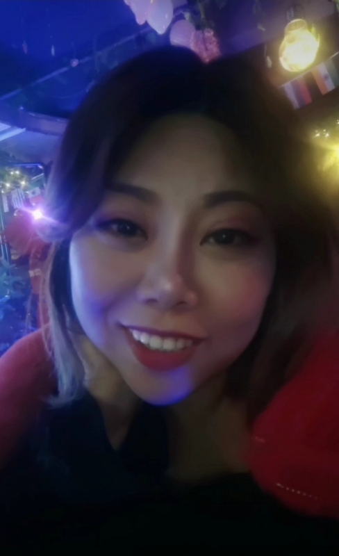 收快递的费仙女的第一张照片--宁波相亲服务中心