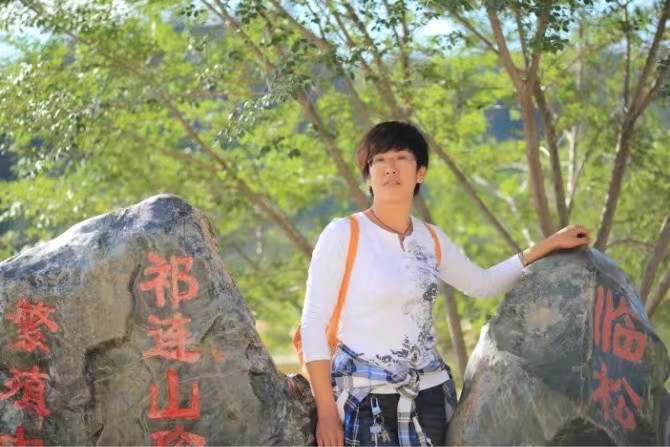 弱水河边青春草的第一张照片--宁波相亲服务中心