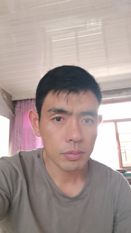 小草莓1981的第一张照片--宁波相亲服务中心