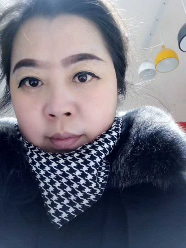 余猪猪的第一张照片--宁波相亲服务中心