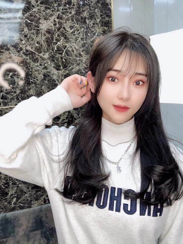 思思的第一张照片--宁波相亲服务中心