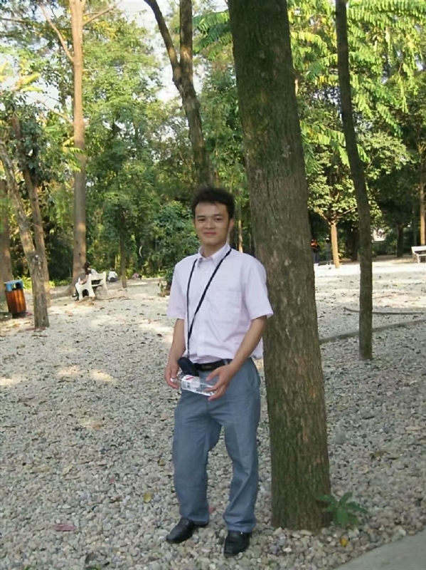 雨浓的第二张照片--宁波相亲服务中心