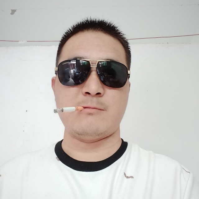 白伟伟的第一张照片--宁波相亲服务中心