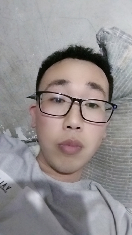 喜欢比我大的女人的第一张照片--宁波相亲服务中心