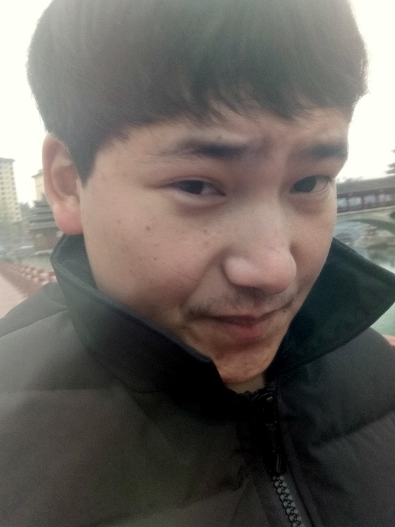 侗族青年作家超超的第二张照片--宁波相亲服务中心