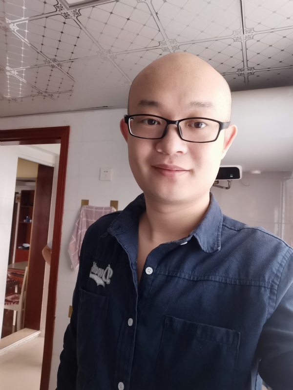 凝望远方的第一张照片--宁波相亲服务中心