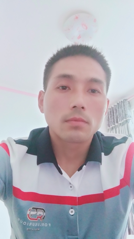 染红尘世的第一张照片--宁波相亲服务中心