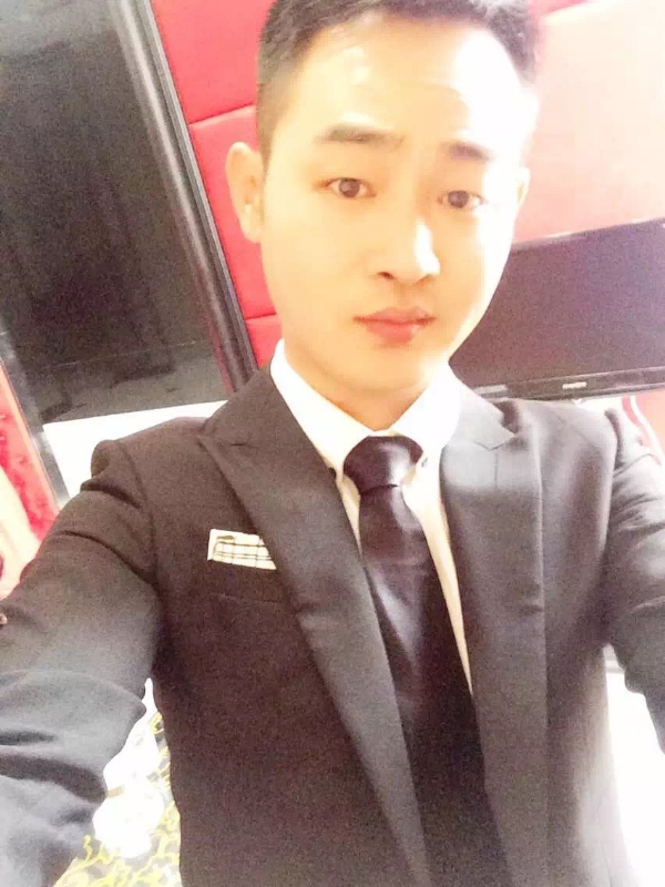 富强的第一张照片--宁波相亲服务中心