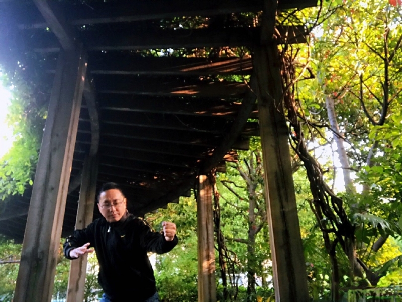 自故深情好受伤的第二张照片--宁波相亲服务中心