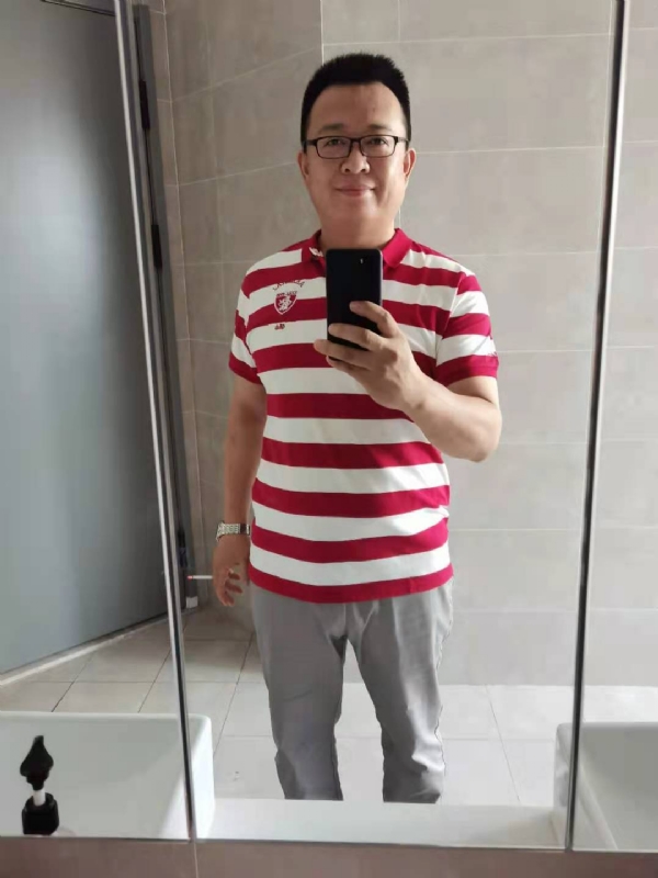 行走的打桩机的第一张照片--宁波相亲服务中心