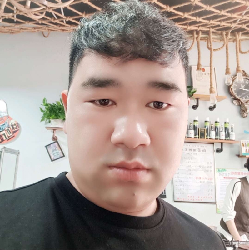 田野小伟的第一张照片--宁波相亲服务中心