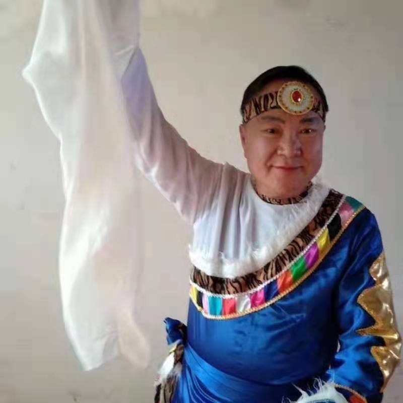 走在冷风中的第一张照片--宁波相亲服务中心