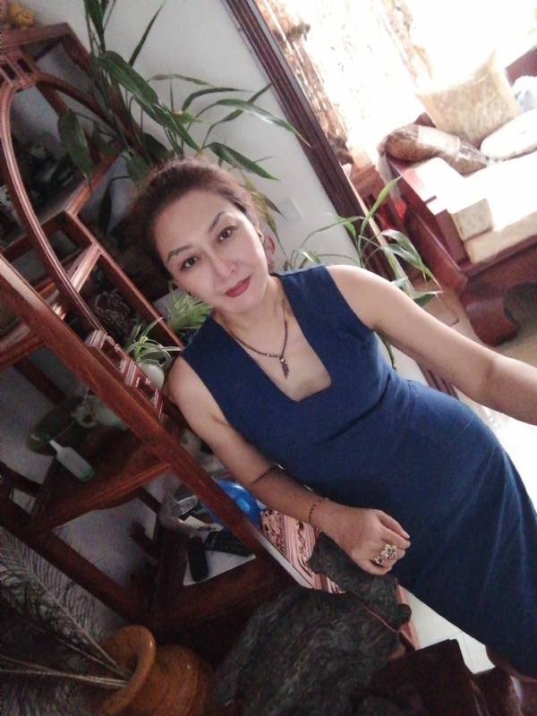 1975珠砂痣的第二张照片--宁波相亲服务中心