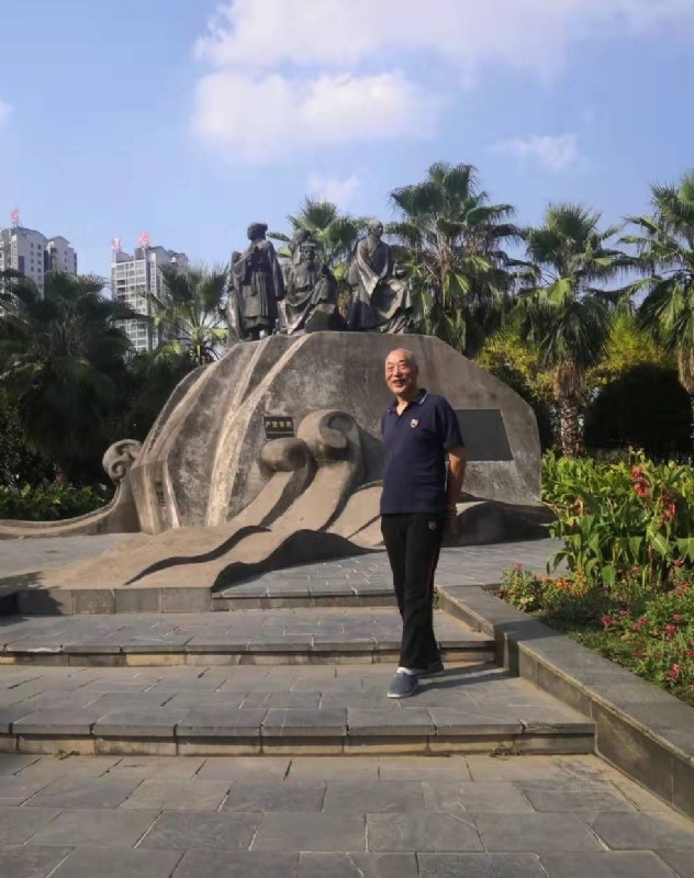 笨笨男的第一张照片--宁波相亲服务中心