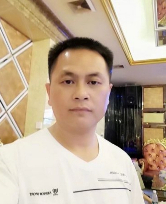 小梁的第一张照片--宁波相亲服务中心