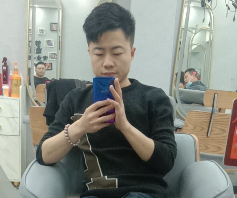 无法自拔的第一张照片--宁波相亲服务中心