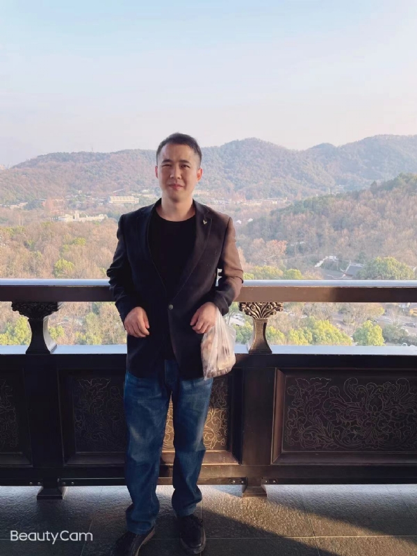 周周的第二张照片--宁波相亲服务中心