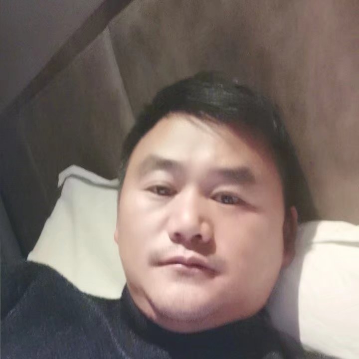 奔跑的第四张照片--宁波相亲服务中心