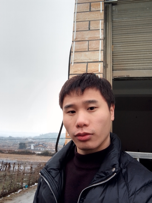 银色的羽翼的第一张照片--宁波相亲服务中心